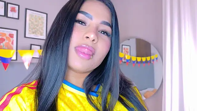 Snapshot of LanaRozz chatting on 17, 6, 2026 LanaRozz online show from 17, 6, 2026