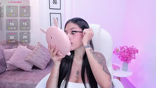 Snapshot of miranda_crawfor chatting on 4, 11, 2025 miranda crawfor online show from 4, 11, 2025