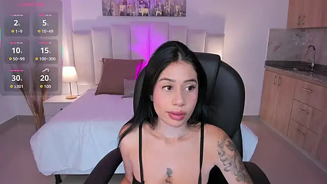 Snapshot of miranda_crawfor chatting on 23, 10, 2025 miranda crawfor online show from 23, 10, 2025