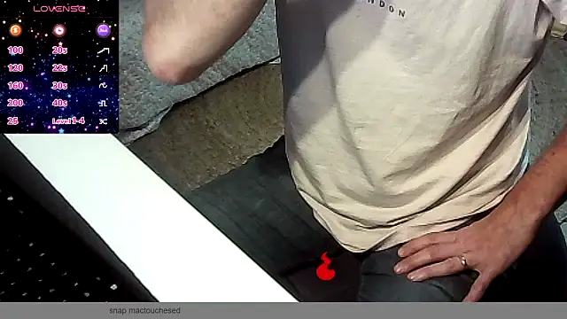 french male whorexh online show from 20, 9, 2025