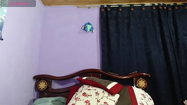  Bombom   online show from 31, 10, 2025