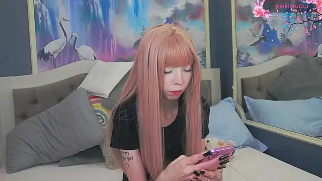 Evelyn Neal online show from 16, 11, 2025