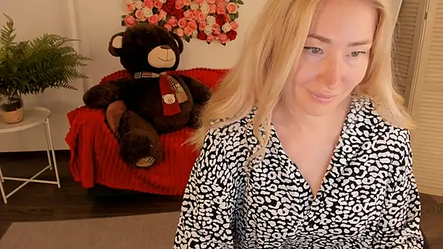 AstraMonroe online show from 24, 5, 2026