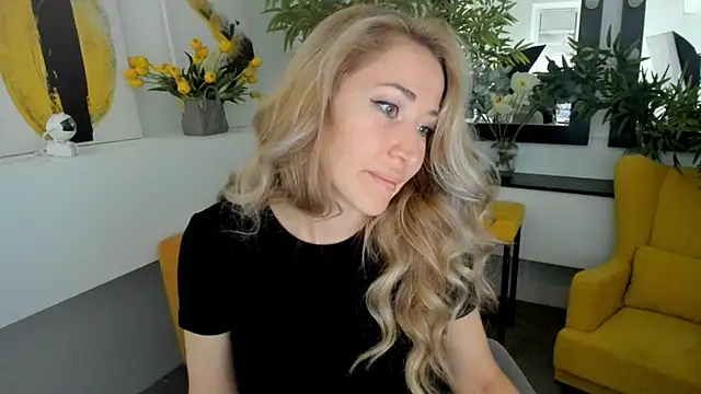 AstraMonroe online show from 17, 10, 2025