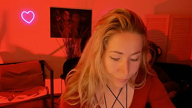 AstraMonroe online show from 25, 3, 2026