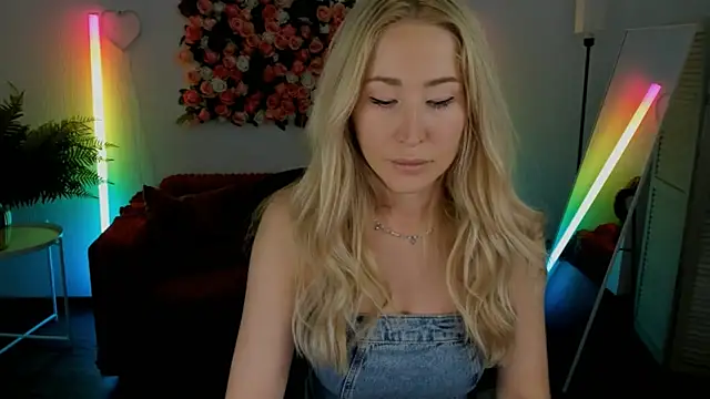 AstraMonroe online show from 18, 5, 2026
