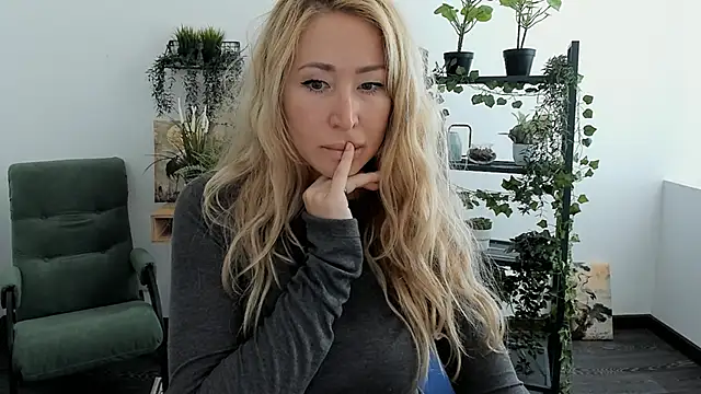 AstraMonroe online show from 19, 3, 2026