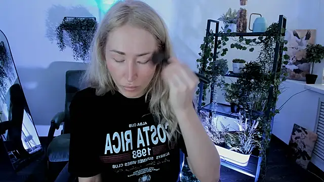 AstraMonroe online show from 16, 6, 2026