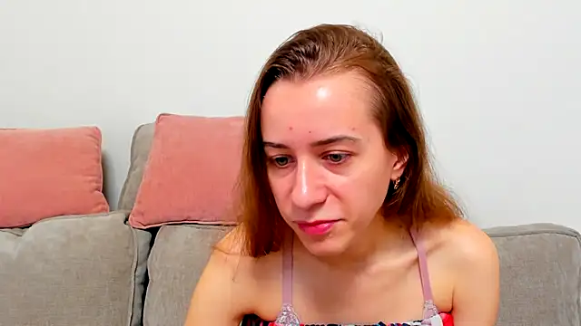 Snapshot of alisaakiss chatting on 24, 10, 2025 alisaakiss online show from 24, 10, 2025