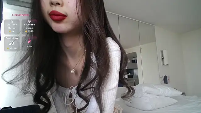 kaori mi online show from 11, 4, 2026