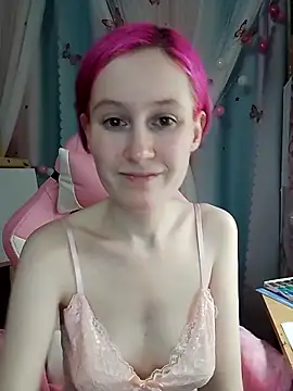 Fuzzy Unicorn online show from 3, 11, 2025