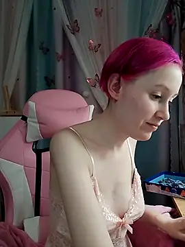 Fuzzy Unicorn online show from 25, 11, 2025