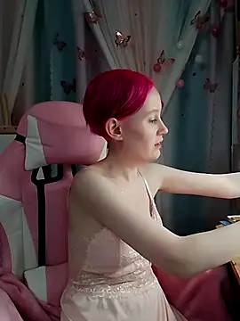 Fuzzy Unicorn online show from 14, 11, 2025