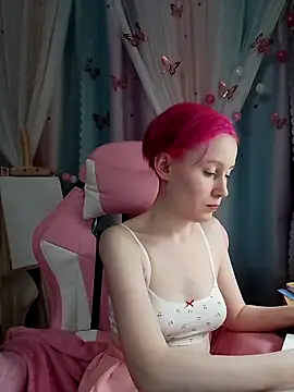 Fuzzy Unicorn online show from 17, 11, 2025