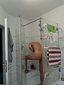 HotWifeLyn68 online show from 19, 2, 2026