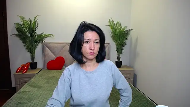 Snapshot of CameronEnns chatting on 9, 10, 2025 CameronEnns online show from 9, 10, 2025