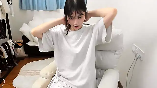 Snapshot of xuannv0000 chatting on 12, 9, 2025 xuannv0000 online show from 12, 9, 2025