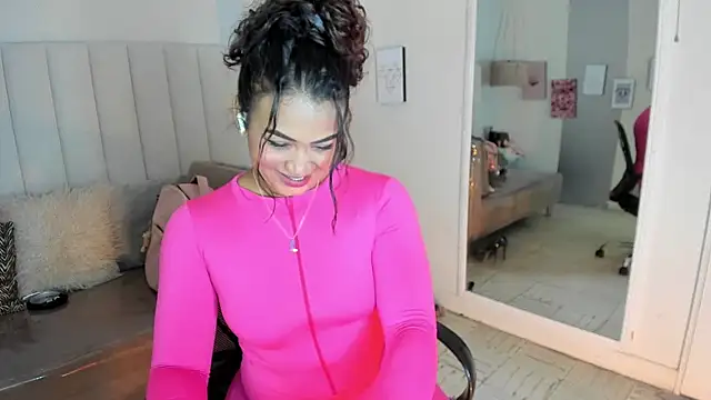 veronica b07 online show from 8, 5, 2026