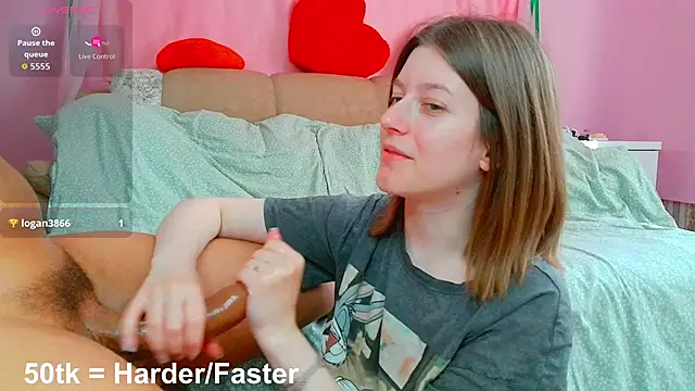 Marinaxmonroe online show from 4, 5, 2026