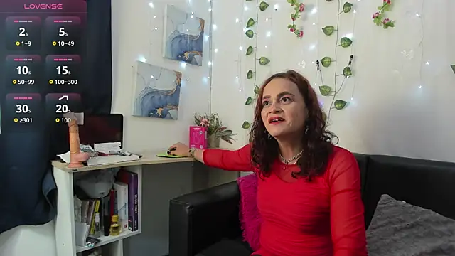 Mishell Bons online show from 4, 11, 2025