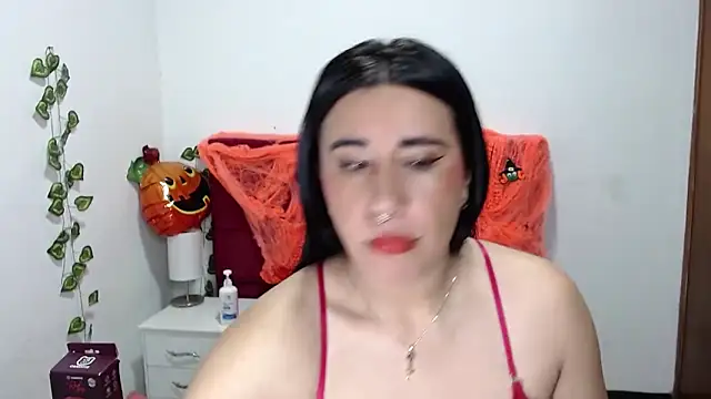 Julieta curvy69 online show from 28, 10, 2025