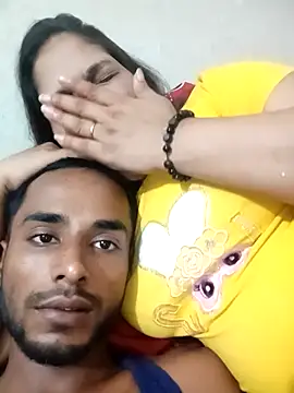 Snapshot of Hotty-couple063 chatting on 9, 9, 2025 Hotty-couple063 online show from 9, 9, 2025