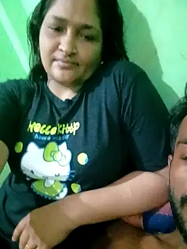 Snapshot of Hotty-couple063 chatting on 25, 9, 2025 Hotty-couple063 online show from 25, 9, 2025