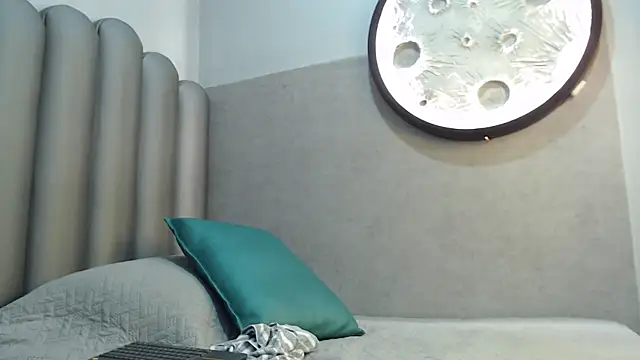 Snapshot of klariz09 chatting on 14, 11, 2025 klariz09 online show from 14, 11, 2025