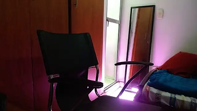 Snapshot of joacob00m chatting on 21, 11, 2025 joacob00m online show from 21, 11, 2025