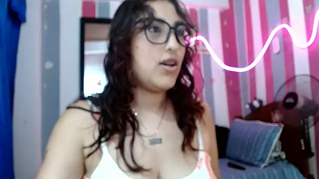karo lovely online show from 20, 7, 2026