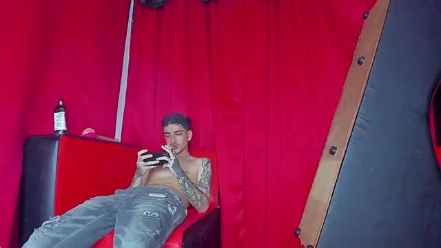 extreme hot crazy online show from 20, 10, 2025