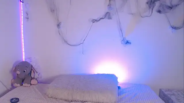 Lia  1 online show from 22, 10, 2025