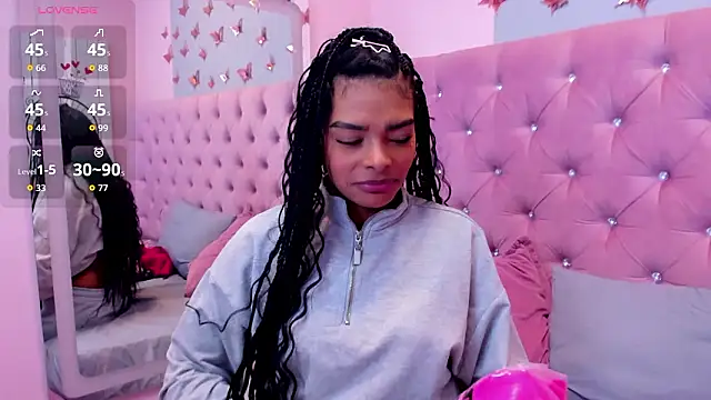 EmmaEbony  online show from 25, 3, 2026