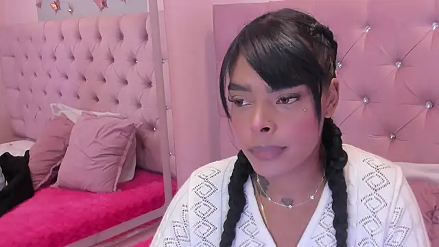 Snapshot of EmmaEbony_ chatting on 29, 7, 2026 EmmaEbony online show from 29, 7, 2026
