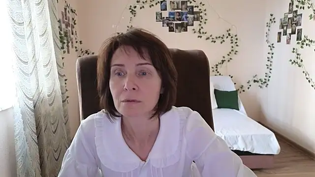 Lia Tito online show from 19, 9, 2025