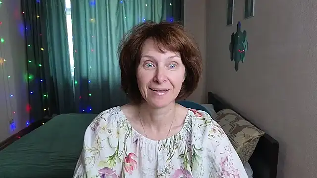 Lia Tito online show from 11, 9, 2025