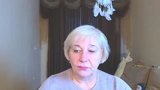 Snapshot of Milana_Milky chatting on 18, 12, 2025 Milana Milky online show from 18, 12, 2025