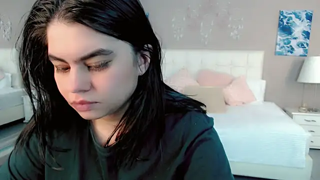 maddissonivanova online show from 4, 4, 2026