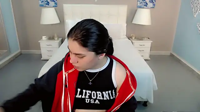 maddissonivanova online show from 5, 11, 2025