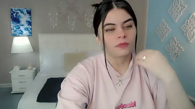 maddissonivanova online show from 9, 11, 2025