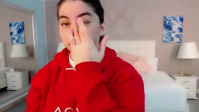 maddissonivanova online show from 10, 4, 2026