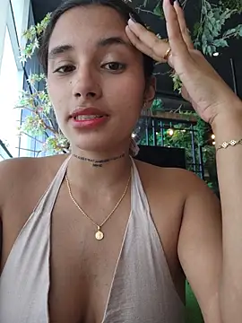 Snapshot of Lorena_Mcfly chatting on 4, 5, 2026 Lorena Mcfly online show from 4, 5, 2026