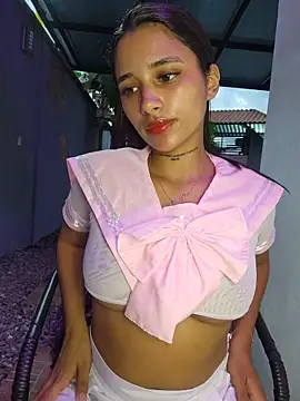 Lorena Mcfly online show from 22, 2, 2026