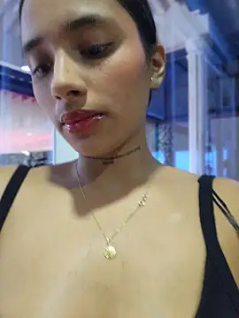 Lorena Mcfly online show from 19, 4, 2026