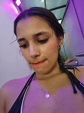 Lorena Mcfly online show from 13, 12, 2025