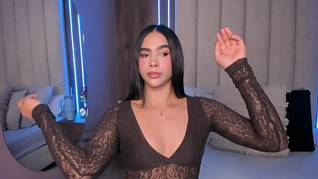 LucySalvatore  online show from 17, 2, 2026