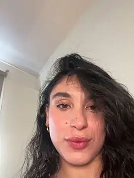 MonicaSalvatore online show from 3, 11, 2025