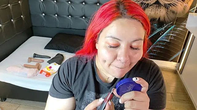 Witch Scarlet online show from 31, 3, 2026