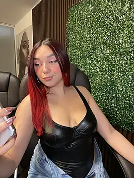 Snapshot of Karen18_boobs chatting on 19, 7, 2026 Karen18 boobs online show from 19, 7, 2026