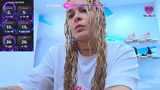 Snapshot of ESMERALDA-BLUE chatting on 24, 9, 2025 ESMERALDA-BLUE online show from 24, 9, 2025